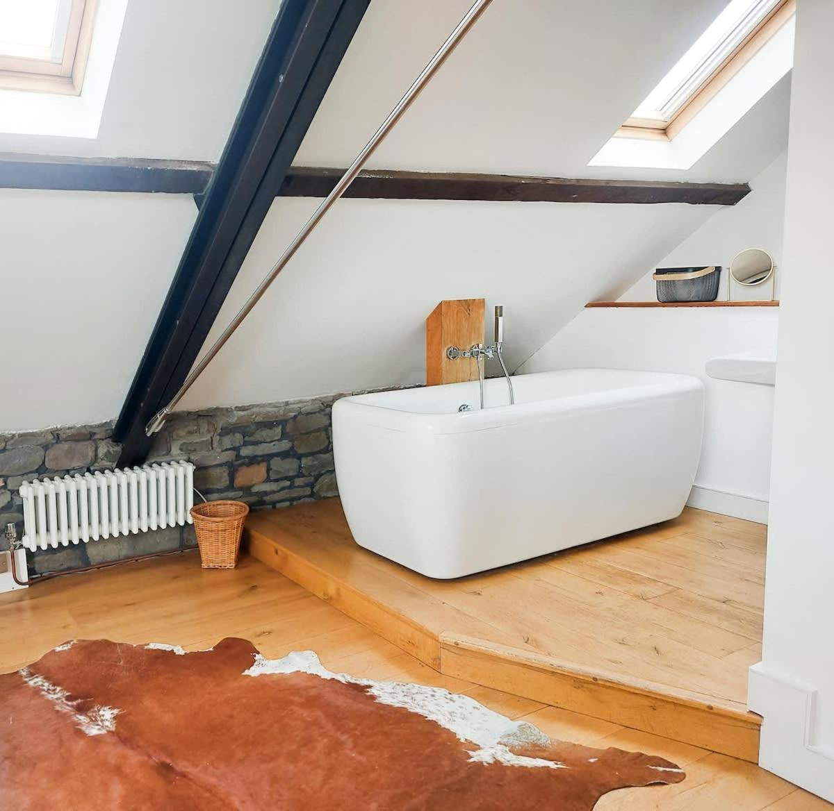 Converted Factory Loft Apartment Бристоль Экстерьер фото